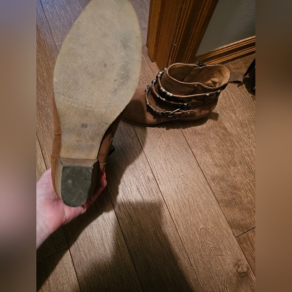 Booties Cowboy Style- Aldo Size 39 - Picture 6 of 6